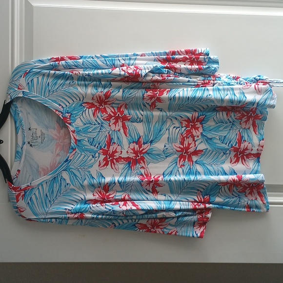 Women's blouse - Picture 1 of 3